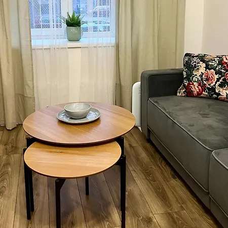 Stylish In Eveles Street